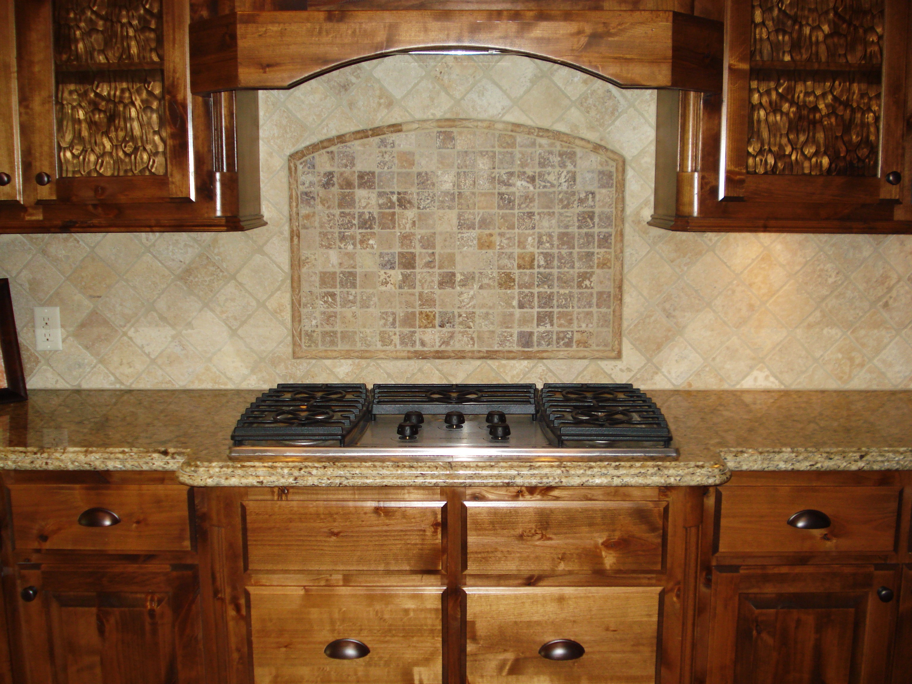 Venetian Gold Granite Kitchen Countertops